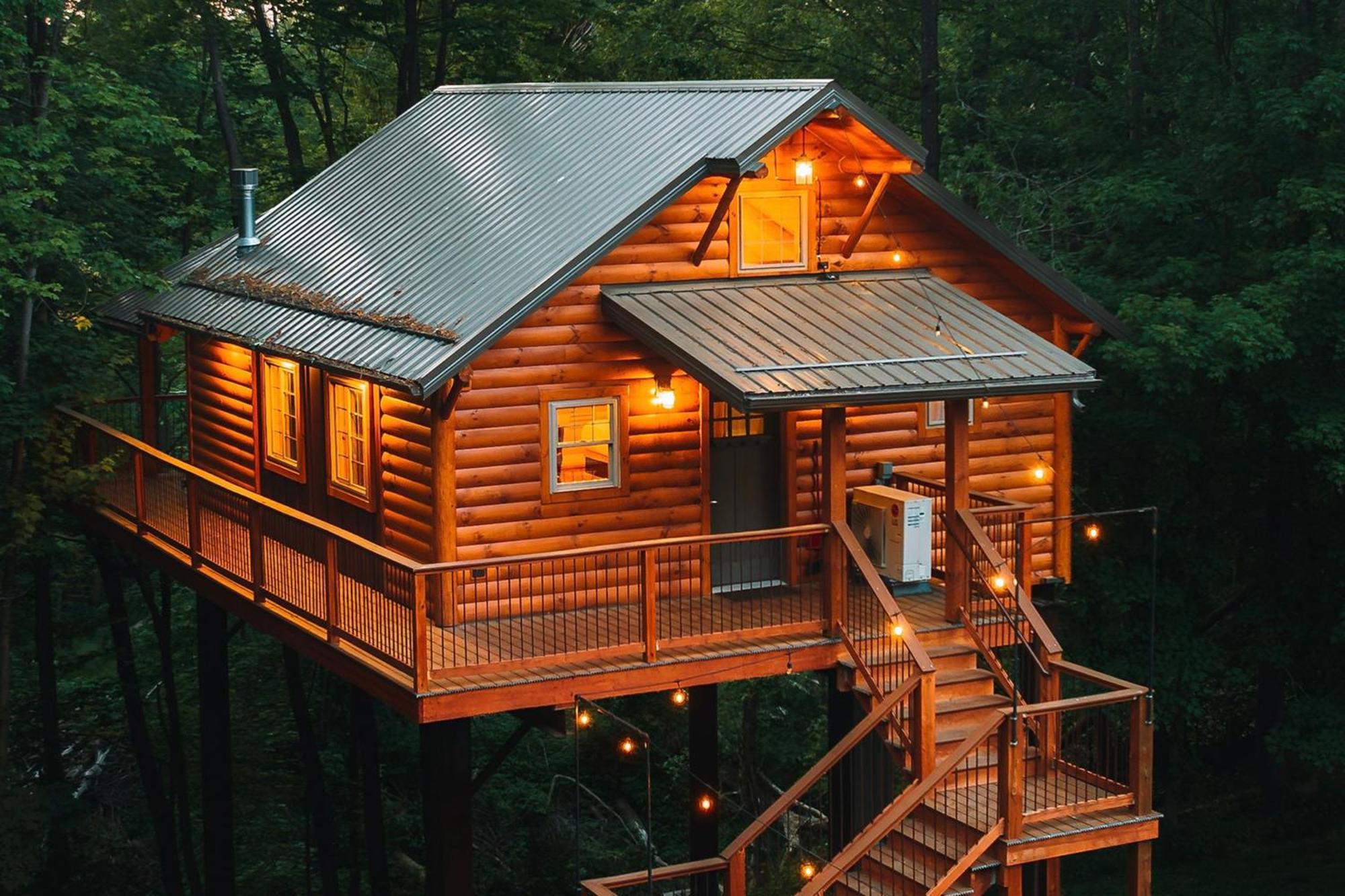 Cricket Hill Treehouse B By Amish Country Lodging Millersburg Exterior foto
